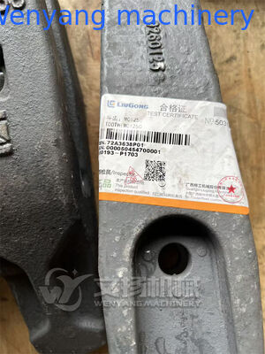 Китай 72A3852P01 LIUGONG machinery  bucket tooth spar part for liugong wheel loader поставщик