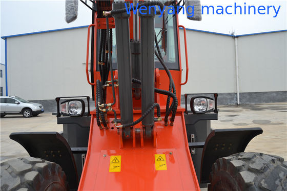Китайское многофункциональное оборудование, вилочный погрузчик с телескопической стрелой, 4WD, грузоподъемность 2,5 тонны поставщик